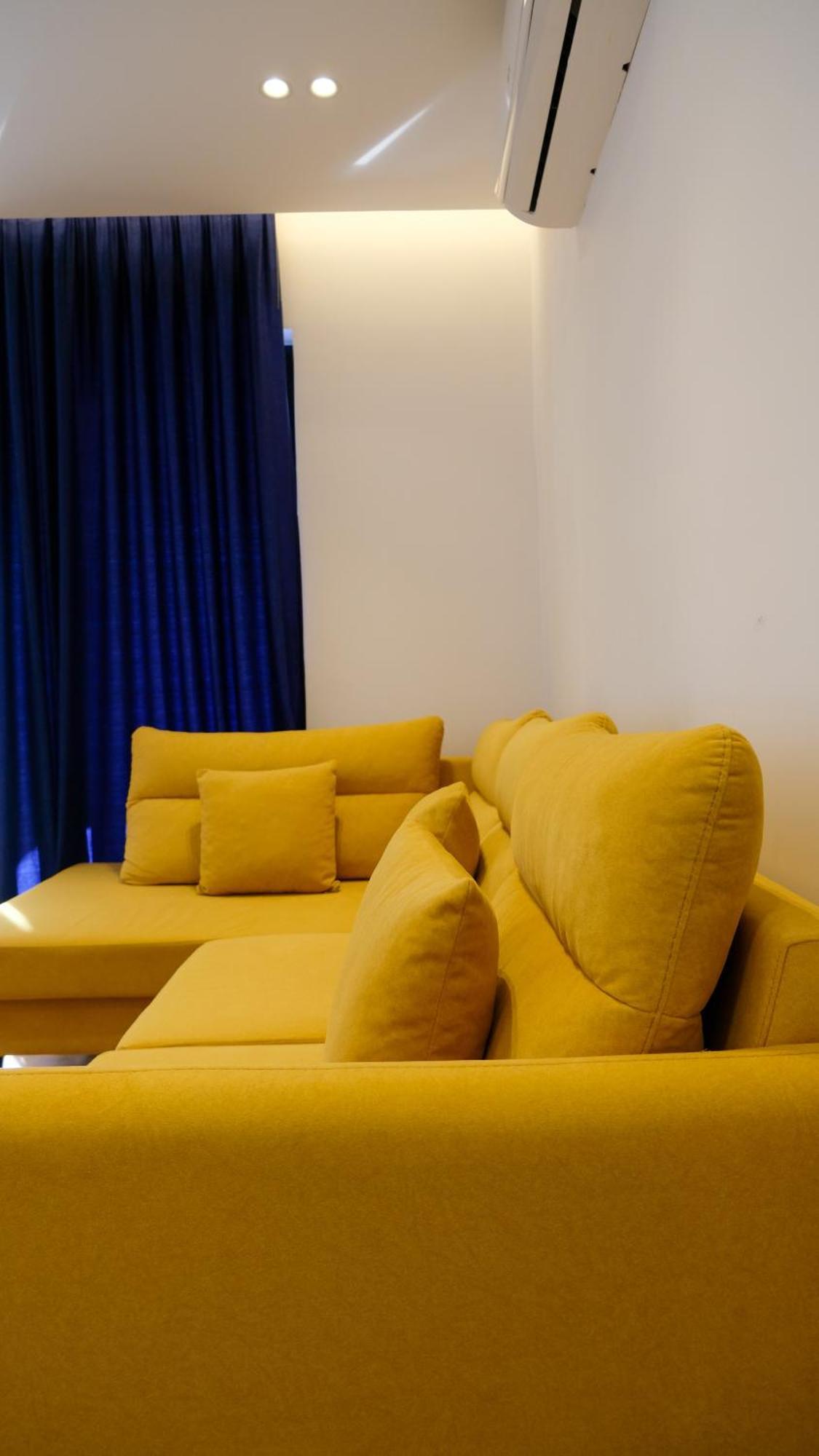2E Center Apartment Тирана Екстериор снимка