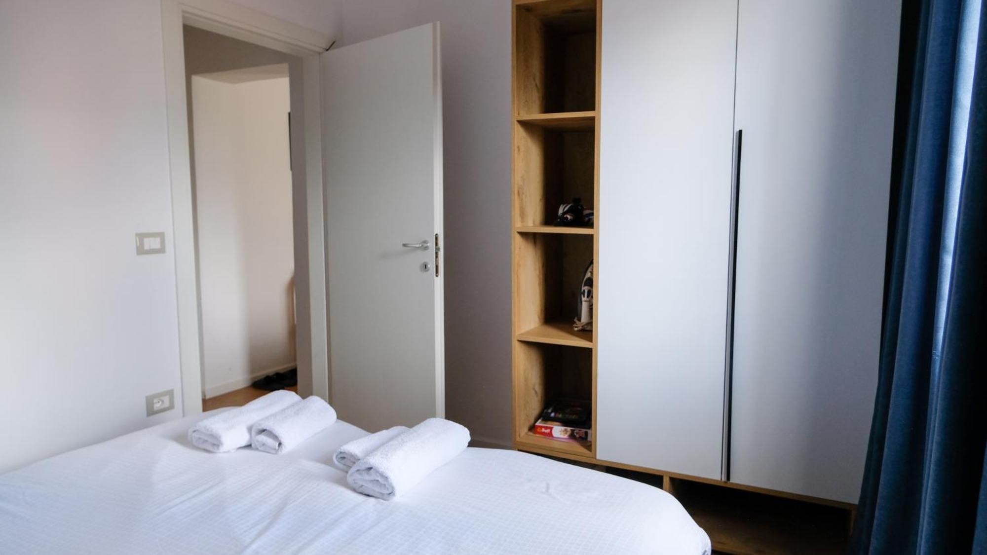 2E Center Apartment Тирана Екстериор снимка