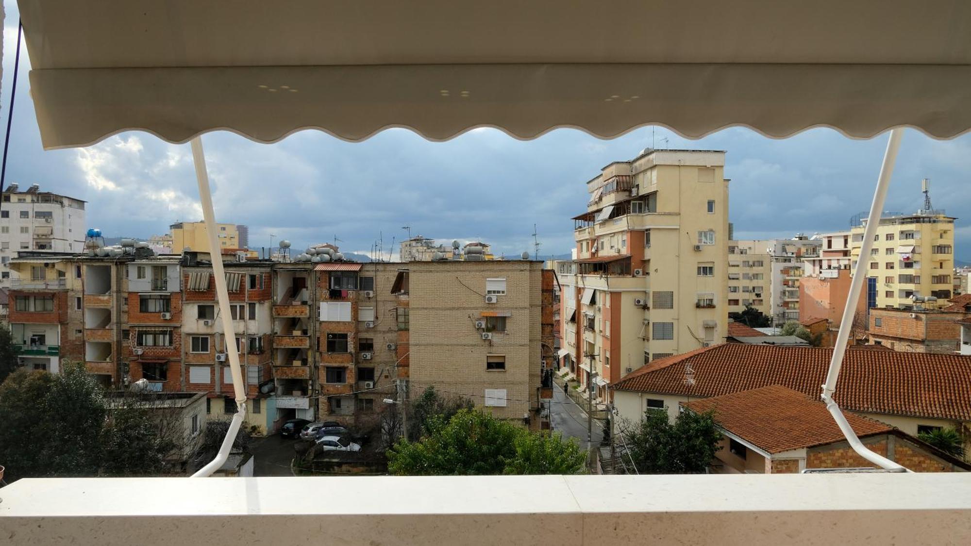 2E Center Apartment Тирана Екстериор снимка